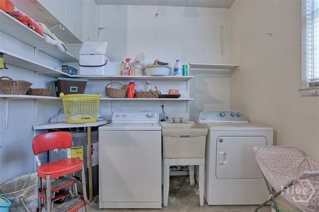 102 Winchester Drive, Savannah, GA 31410