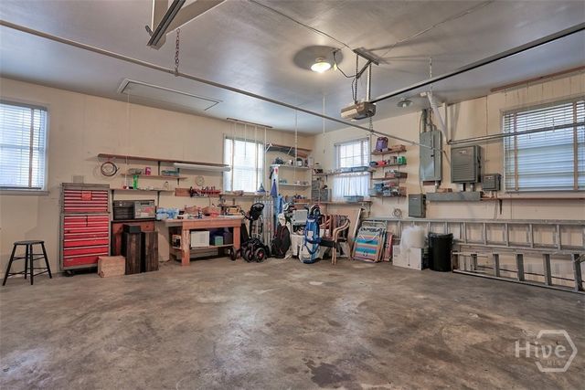 102 Winchester Drive, Savannah, GA 31410