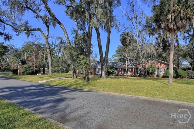 102 Winchester Drive, Savannah, GA 31410