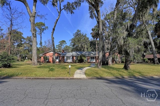 102 Winchester Drive, Savannah, GA 31410