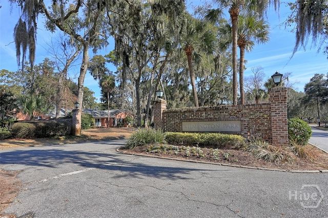 102 Winchester Drive, Savannah, GA 31410