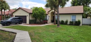19922 NW 88th Ave, Hialeah, FL 33018