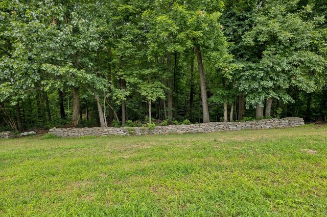 72 Forkum Lane, Lafayette, TN 37083