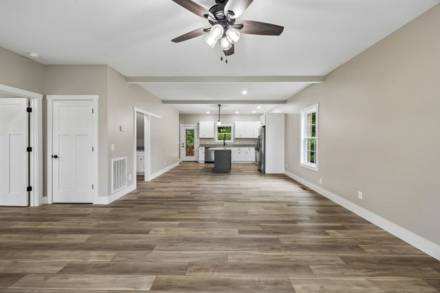 72 Forkum Lane, Lafayette, TN 37083