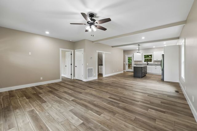 72 Forkum Lane, Lafayette, TN 37083