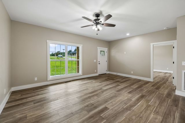 72 Forkum Lane, Lafayette, TN 37083