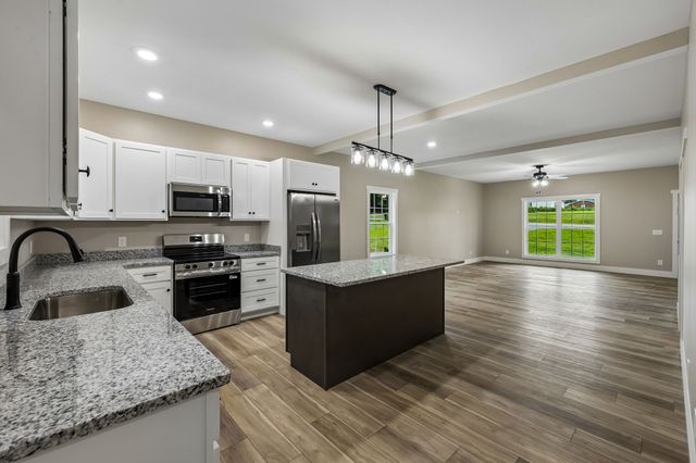 72 Forkum Lane, Lafayette, TN 37083