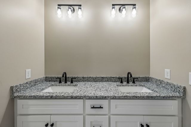 72 Forkum Lane, Lafayette, TN 37083
