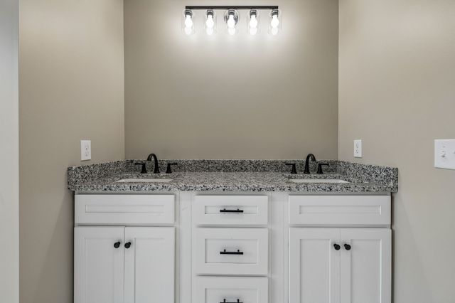 72 Forkum Lane, Lafayette, TN 37083