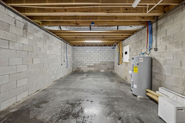 72 Forkum Lane, Lafayette, TN 37083