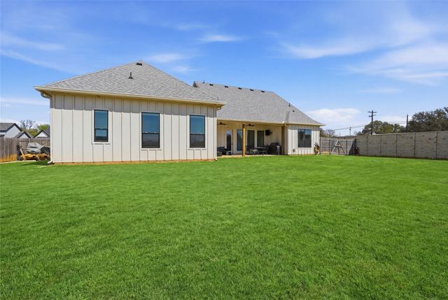 1023 County Road 337, Glen Rose, TX 76043