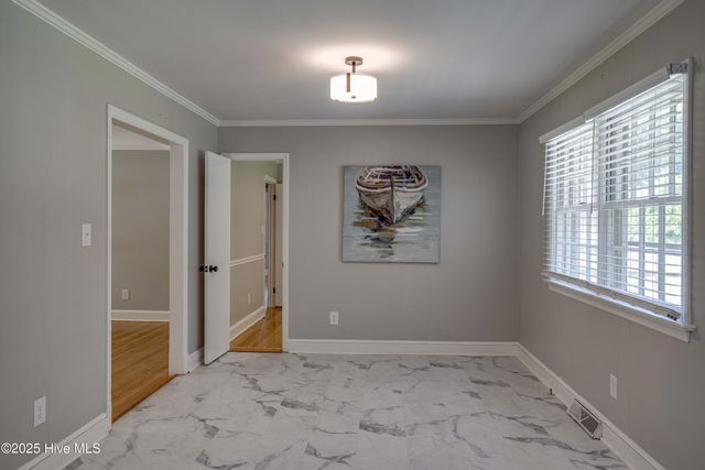 108 Dogwood Drive, Washington, NC 27889