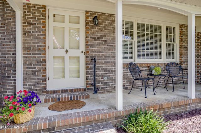 108 Dogwood Drive, Washington, NC 27889