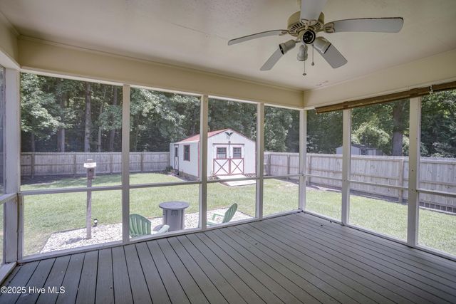 108 Dogwood Drive, Washington, NC 27889