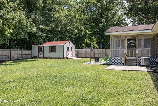 108 Dogwood Drive, Washington, NC 27889