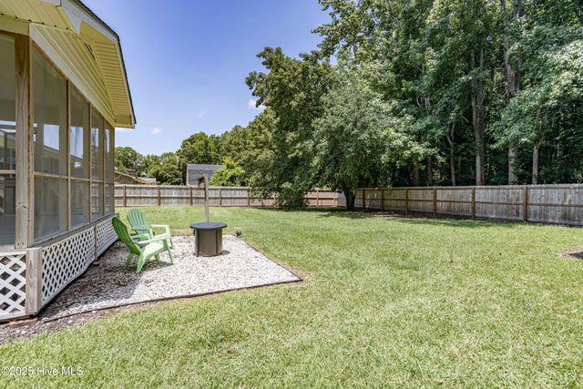 108 Dogwood Drive, Washington, NC 27889