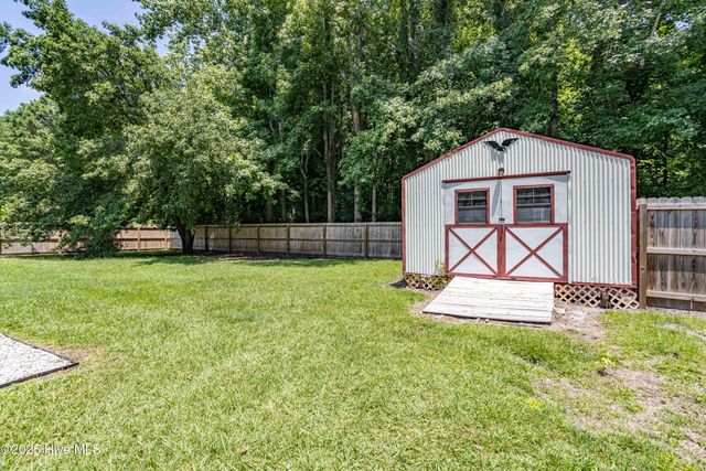 108 Dogwood Drive, Washington, NC 27889