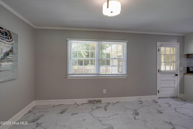 108 Dogwood Drive, Washington, NC 27889