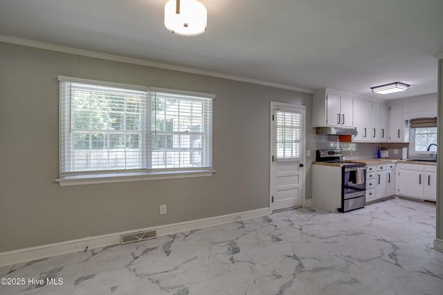 108 Dogwood Drive, Washington, NC 27889