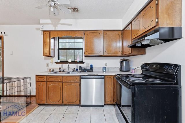 312 York Lane, Hinesville, GA 31313