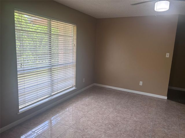 279 4th Street N, Van Vleck, TX 77482