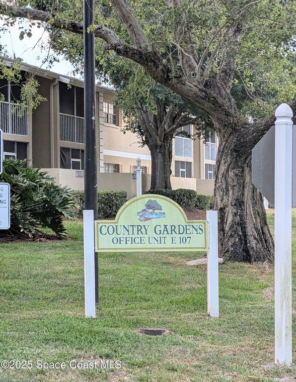 1648 Sunny Sunny Brook Lane NE M110, Palm Bay, FL 32905