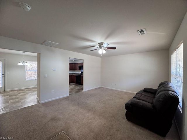 1262 Stonefield Crossing Court, Winston-salem, NC 27107