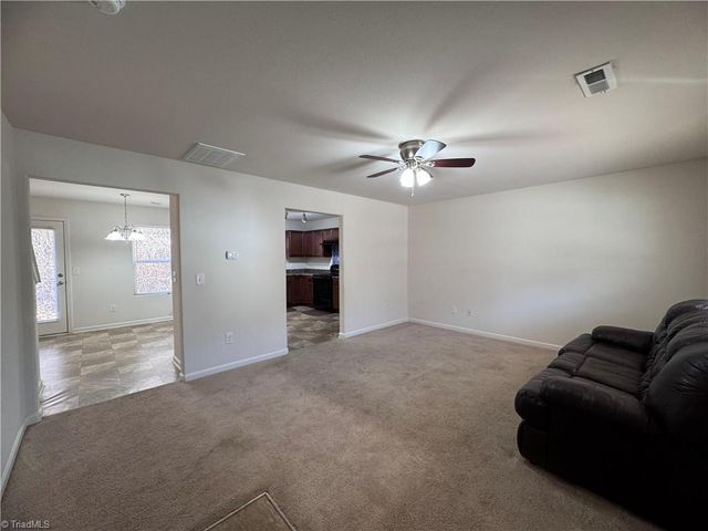 1262 Stonefield Crossing Court, Winston-salem, NC 27107