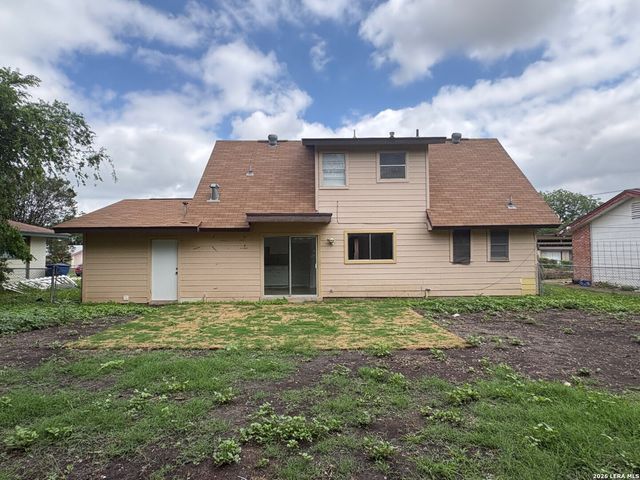 6286 Apple Valley Drive, San Antonio, TX 78242