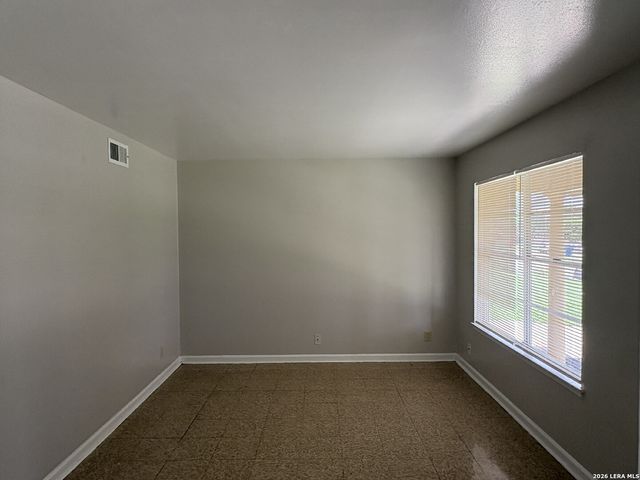6286 Apple Valley Drive, San Antonio, TX 78242