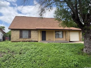 6286 Apple Valley Drive, San Antonio, TX 78242
