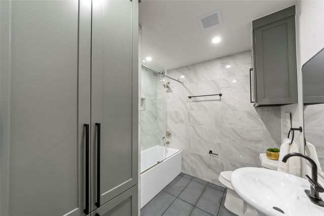 2945 Healey Drive, Dallas, TX 75228