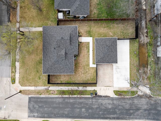 2945 Healey Drive, Dallas, TX 75228