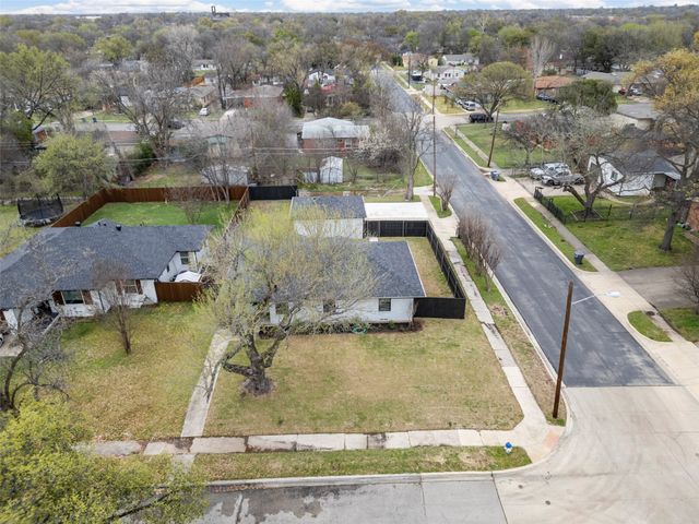 2945 Healey Drive, Dallas, TX 75228