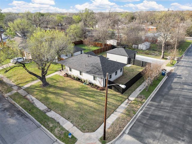 2945 Healey Drive, Dallas, TX 75228