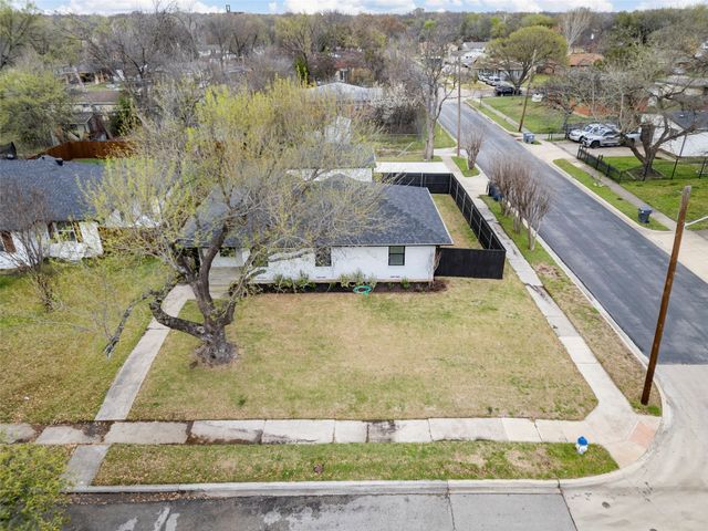 2945 Healey Drive, Dallas, TX 75228