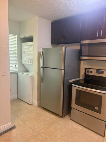 11524 NW 45th Street, Coral Springs, FL 33065