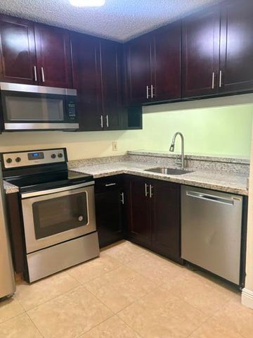 11524 NW 45th Street, Coral Springs, FL 33065