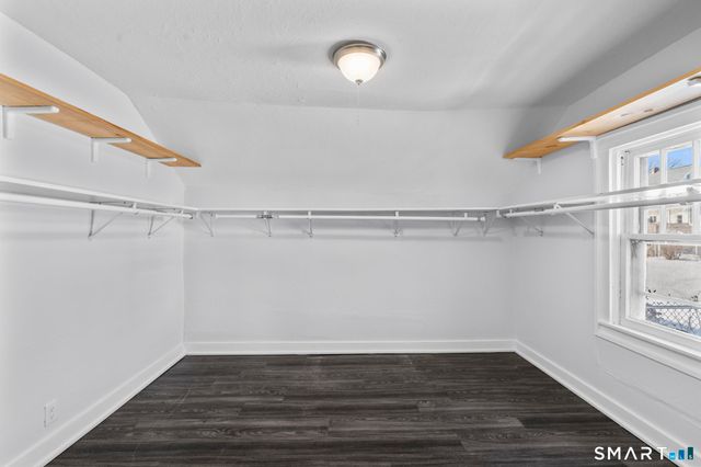 59 Pine Street, Hamden, CT 06514