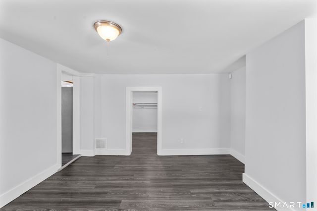 59 Pine Street, Hamden, CT 06514