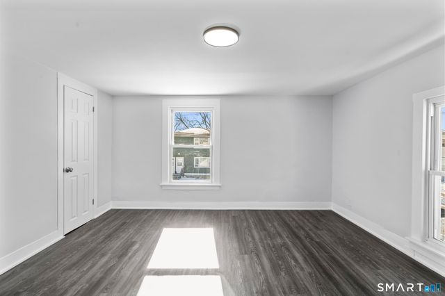 59 Pine Street, Hamden, CT 06514