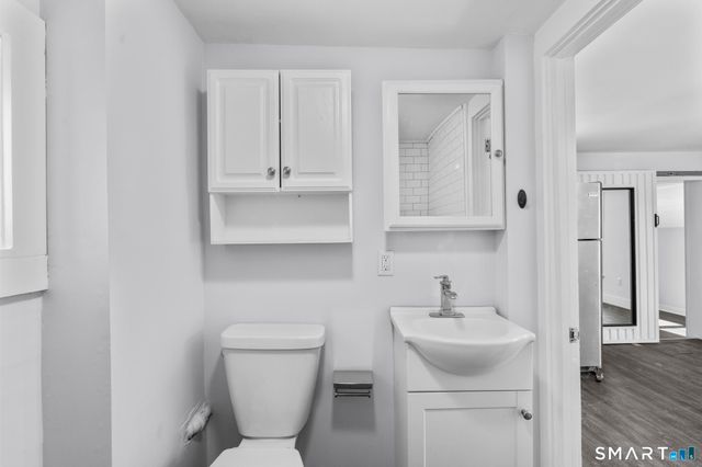 59 Pine Street, Hamden, CT 06514