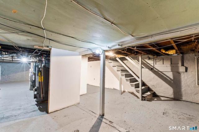 59 Pine Street, Hamden, CT 06514