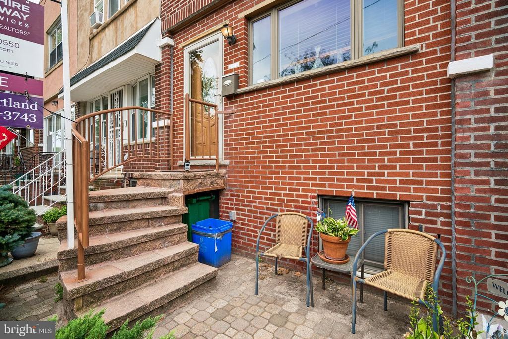 2816 S MARVINE ST, PHILADELPHIA, PA 19148 — photo 3