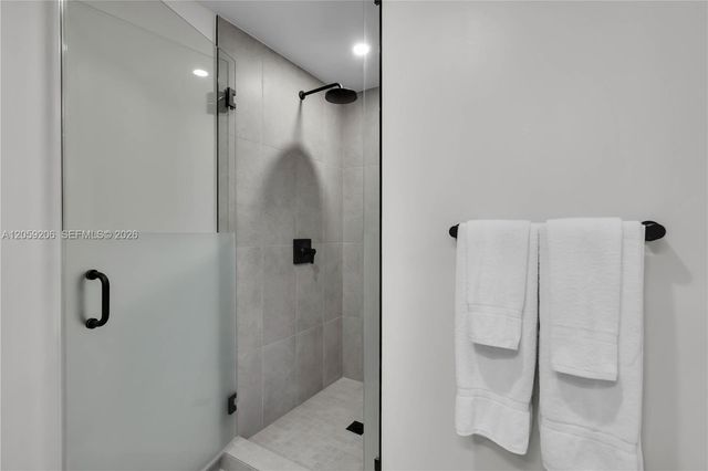 121 NE 5th St 1800, Miami, FL 33132