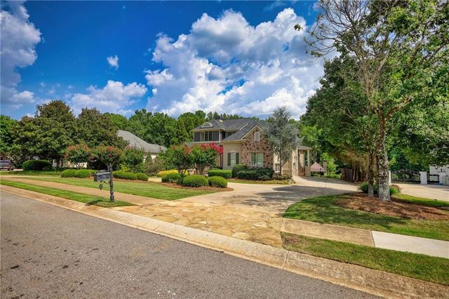 1007 Legacy Hills Drive, Mcdonough, GA 30253