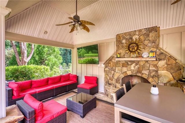 1007 Legacy Hills Drive, Mcdonough, GA 30253