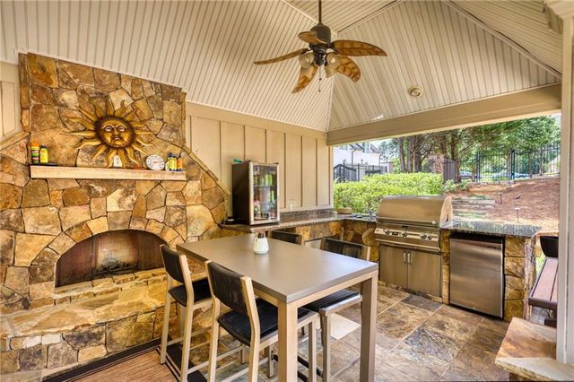 1007 Legacy Hills Drive, Mcdonough, GA 30253