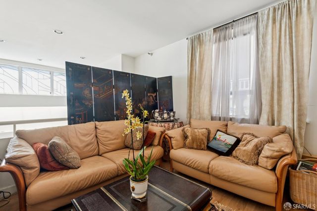 1150 Sacramento Street 102, San Francisco, CA 94108