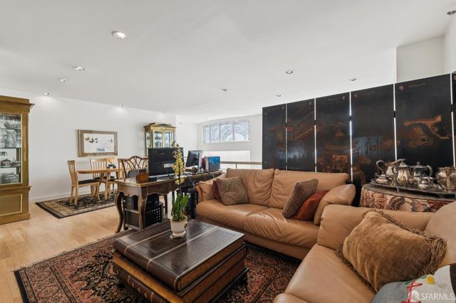 1150 Sacramento Street 102, San Francisco, CA 94108